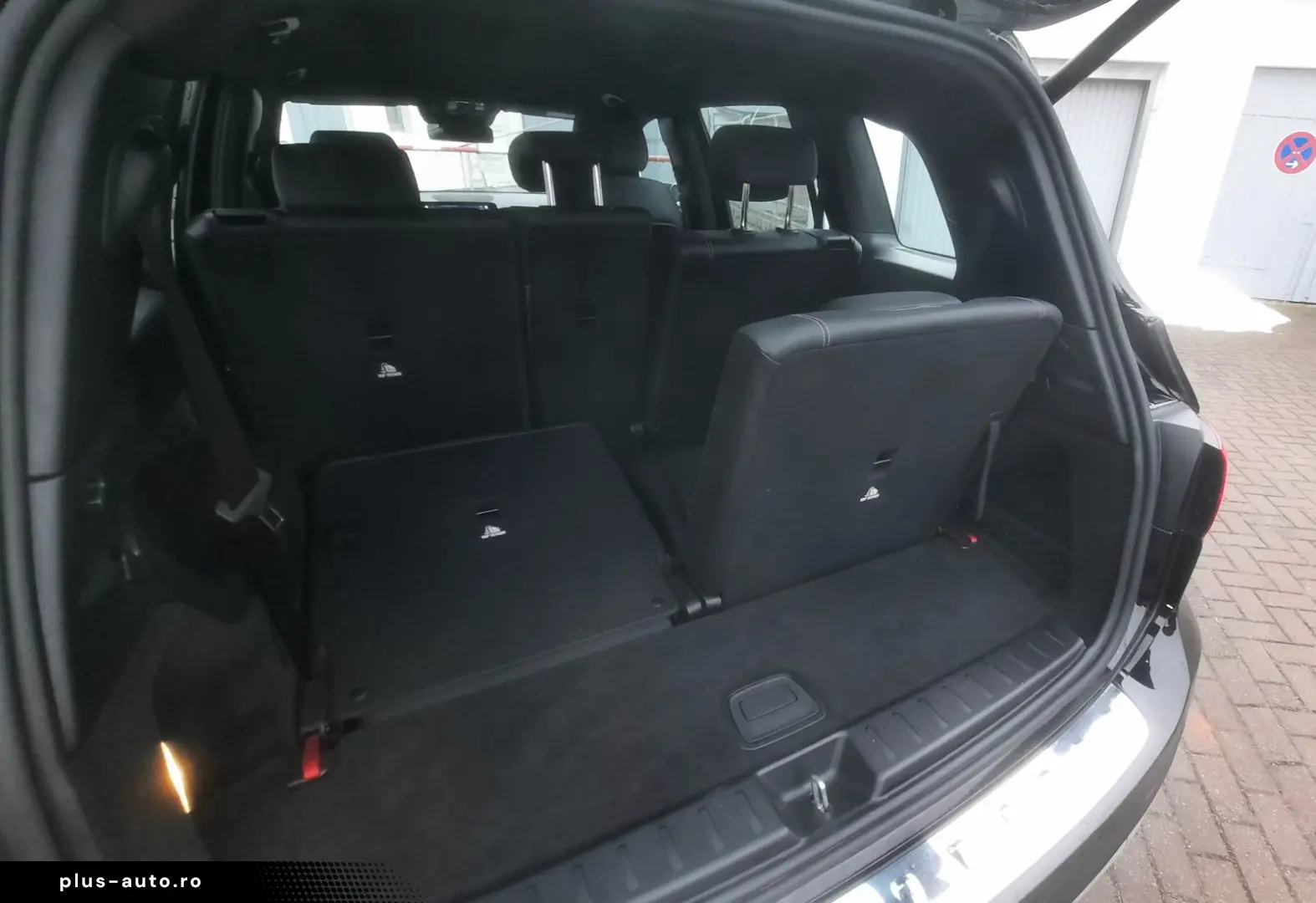 MERCEDES-BENZ GLB 200  7 locuri Distronic Camera