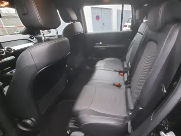 MERCEDES-BENZ GLB 200  7 locuri Distronic Camera