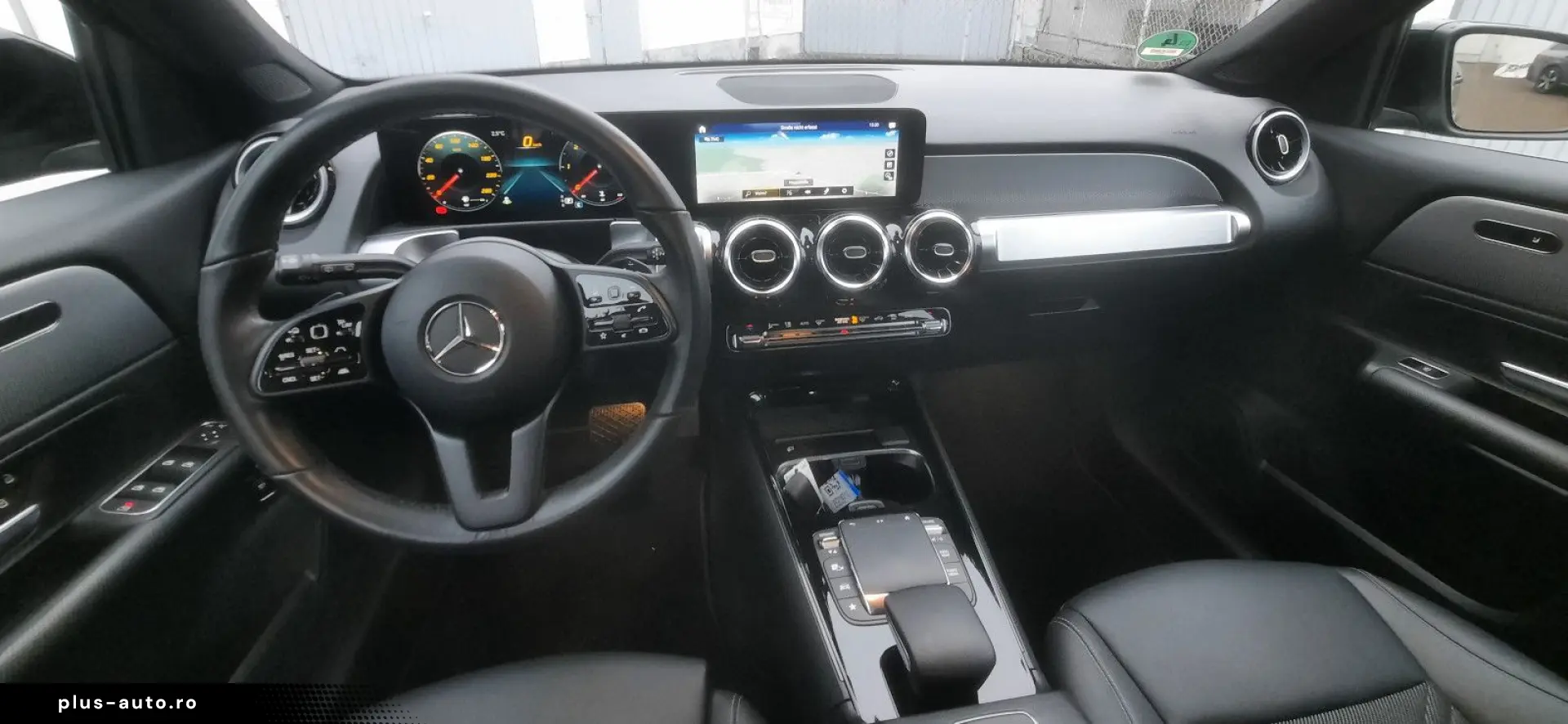MERCEDES-BENZ GLB 200  7 locuri Distronic Camera