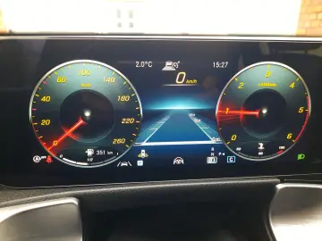 MERCEDES-BENZ GLB 200  7 locuri Distronic Camera