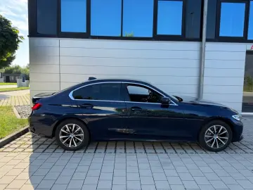 BMW 330e xDrive Luxury Leder Laser Head-UP AHK