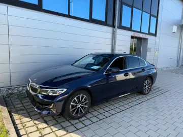 BMW 330e xDrive Luxury Leder Laser Head-UP AHK