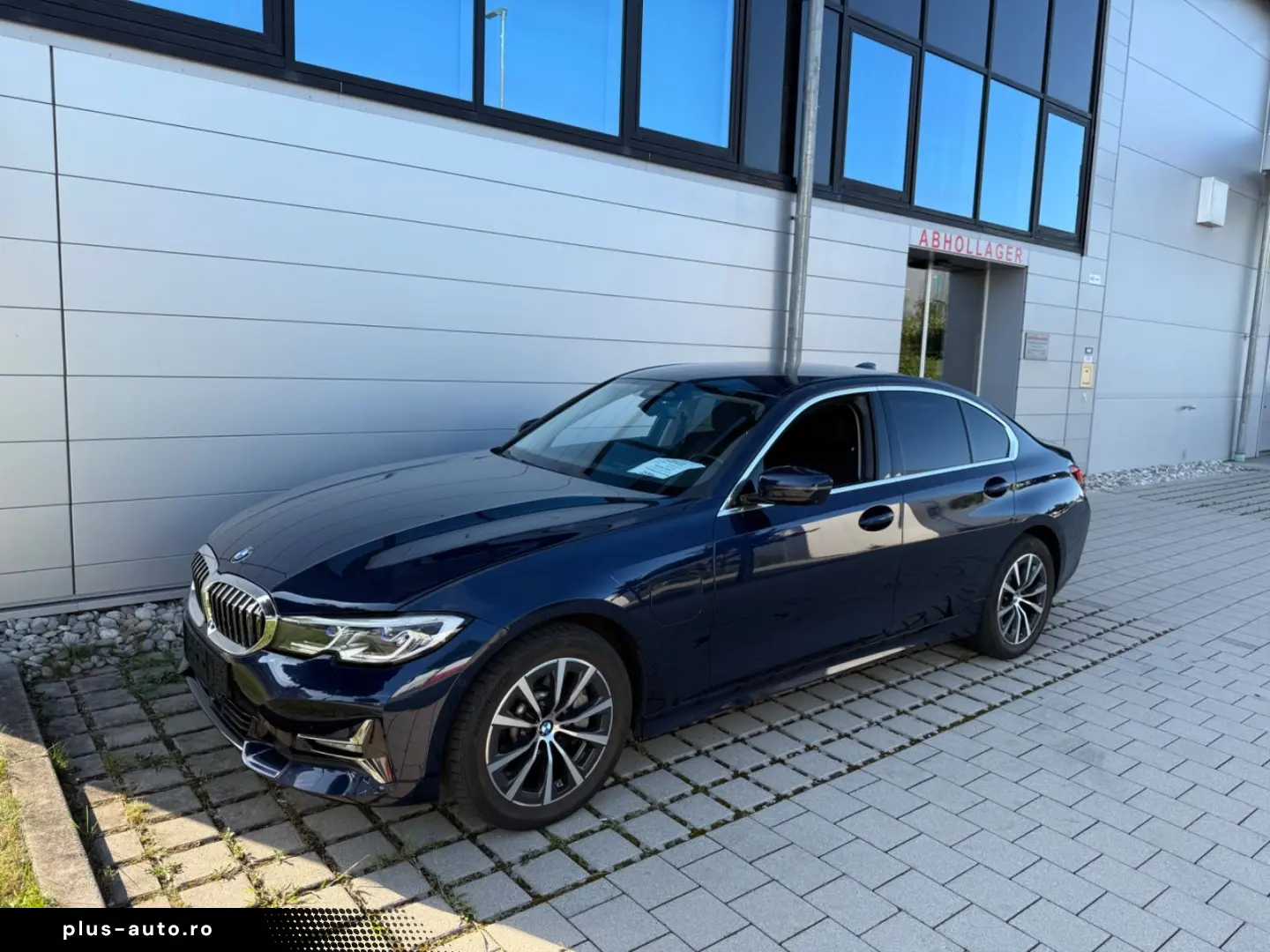 BMW 330e xDrive Luxury Leder Laser Head-UP AHK