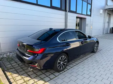 BMW 330e xDrive Luxury Leder Laser Head-UP AHK