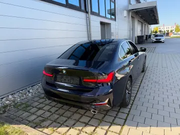 BMW 330e xDrive Luxury Leder Laser Head-UP AHK