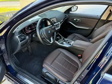 BMW 330e xDrive Luxury Leder Laser Head-UP AHK