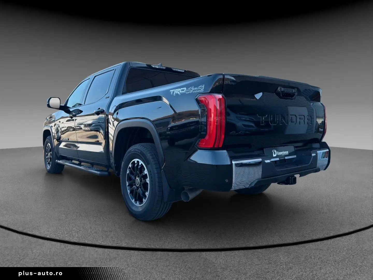 TOYOTA Tundra Crew Max SR 4x4