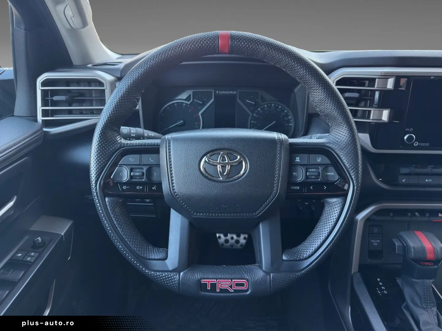 TOYOTA Tundra Crew Max SR 4x4