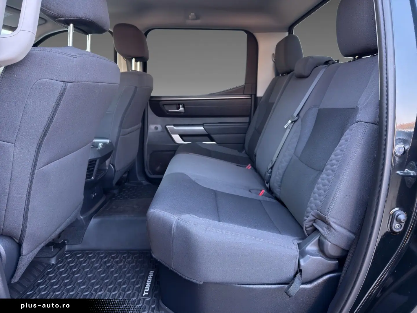 TOYOTA Tundra Crew Max SR 4x4