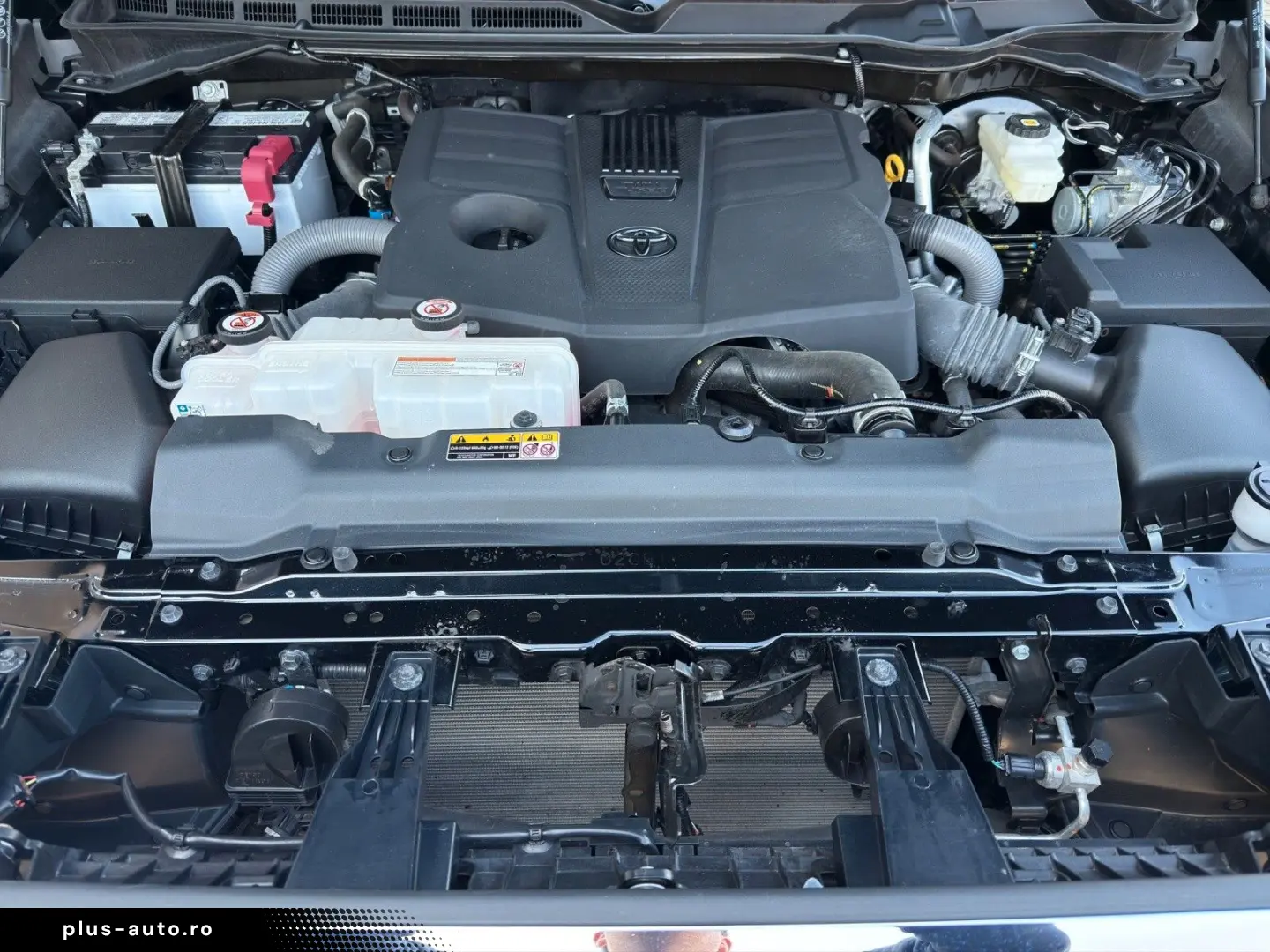 TOYOTA Tundra Crew Max SR 4x4