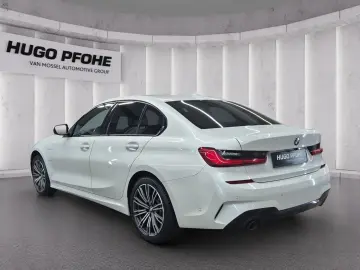 BMW 330e xDrive M Sport
