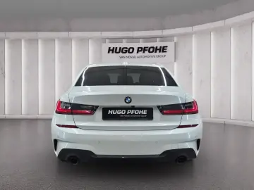 BMW 330e xDrive M Sport