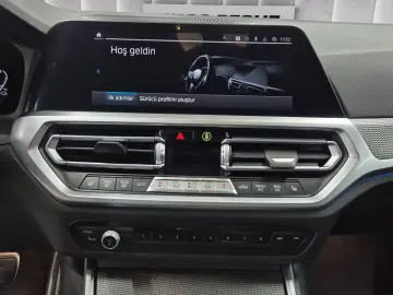 BMW 330e xDrive M Sport