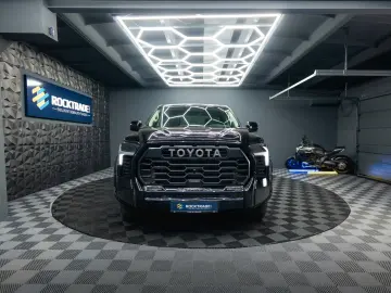 TOYOTA Tundra 3.4L V6 4x4 TRD PRO Style  LED ACC