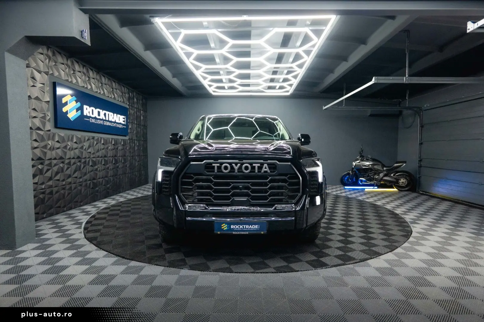TOYOTA Tundra 3.4L V6 4x4 TRD PRO Style  LED ACC