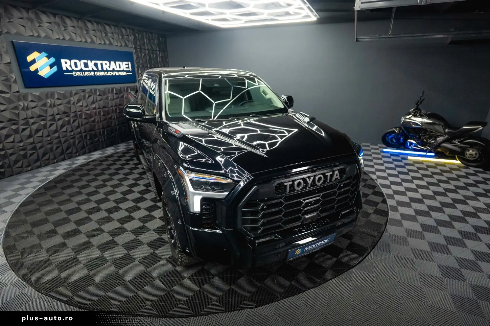 TOYOTA Tundra 3.4L V6 4x4 TRD PRO Style  LED ACC