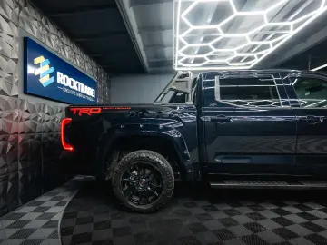 TOYOTA Tundra 3.4L V6 4x4 TRD PRO Style  LED ACC
