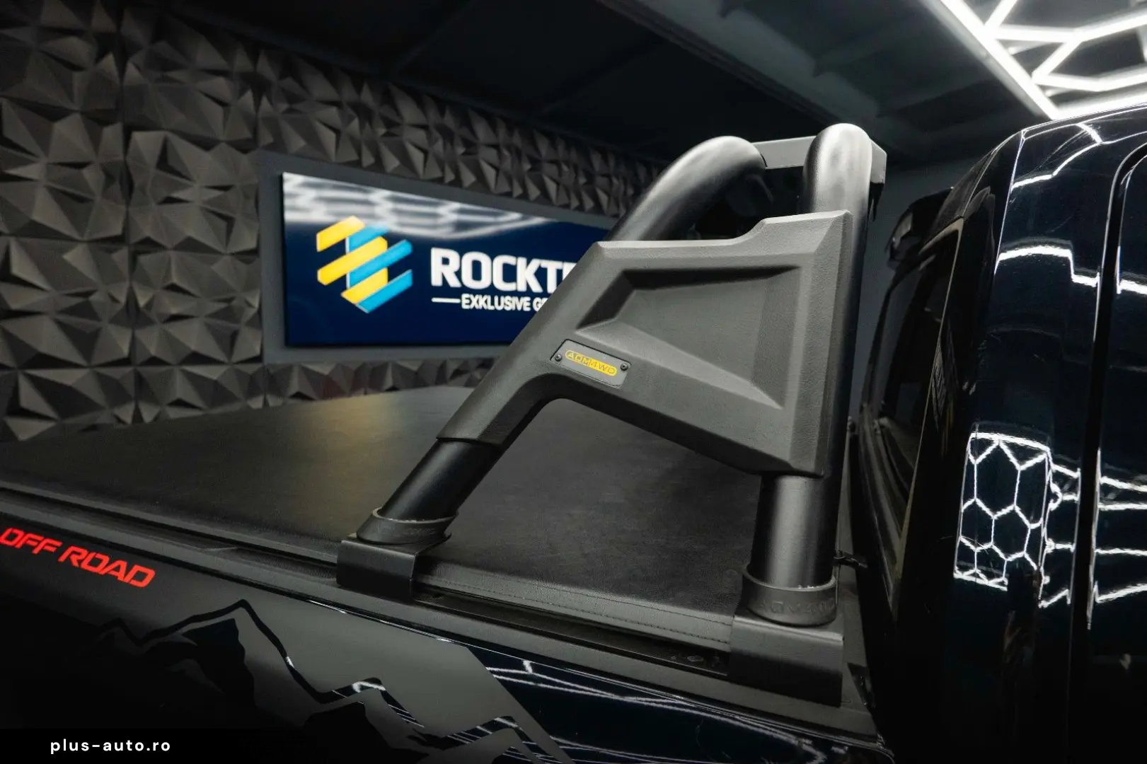 TOYOTA Tundra 3.4L V6 4x4 TRD PRO Style  LED ACC