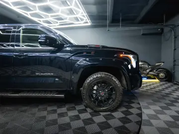 TOYOTA Tundra 3.4L V6 4x4 TRD PRO Style  LED ACC