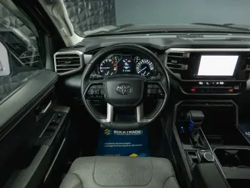 TOYOTA Tundra 3.4L V6 4x4 TRD PRO Style  LED ACC