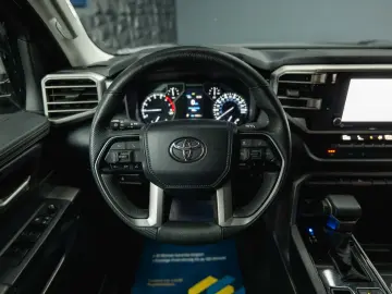 TOYOTA Tundra 3.4L V6 4x4 TRD PRO Style  LED ACC