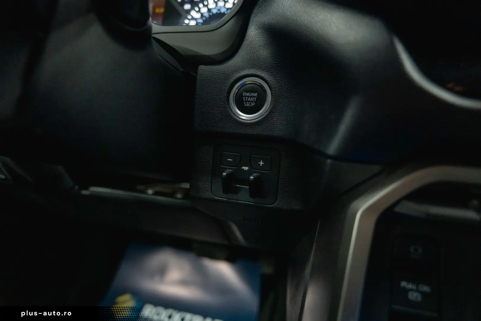 TOYOTA Tundra 3.4L V6 4x4 TRD PRO Style  LED ACC