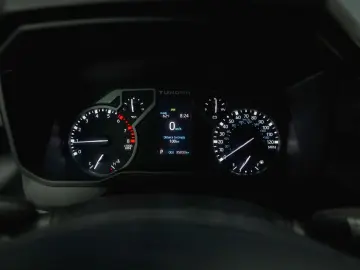 TOYOTA Tundra 3.4L V6 4x4 TRD PRO Style  LED ACC