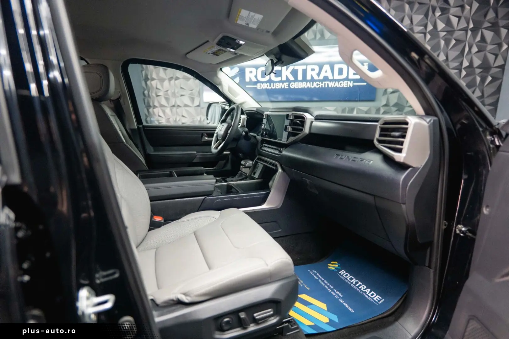 TOYOTA Tundra 3.4L V6 4x4 TRD PRO Style  LED ACC