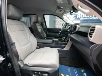 TOYOTA Tundra 3.4L V6 4x4 TRD PRO Style  LED ACC