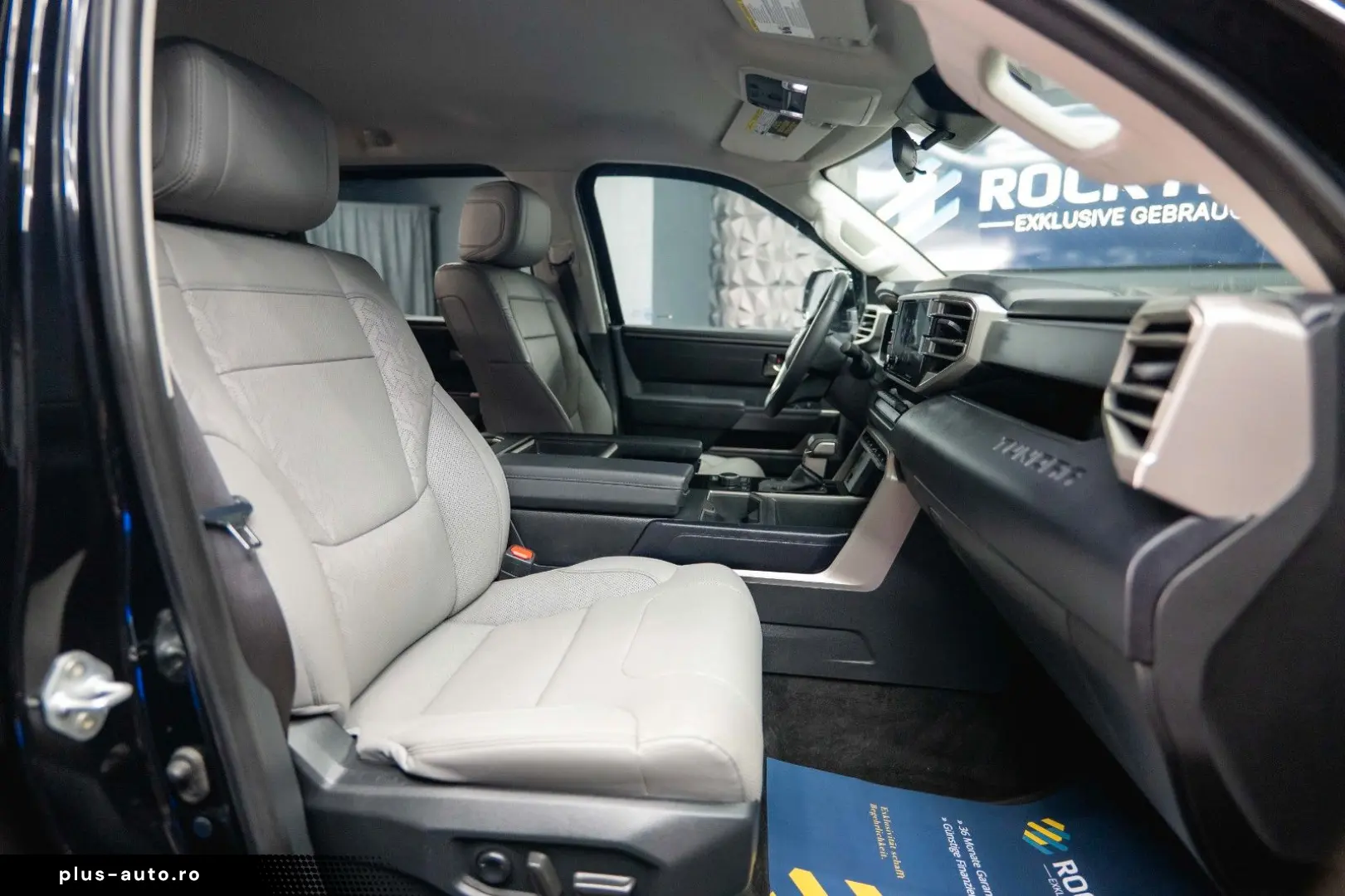 TOYOTA Tundra 3.4L V6 4x4 TRD PRO Style  LED ACC