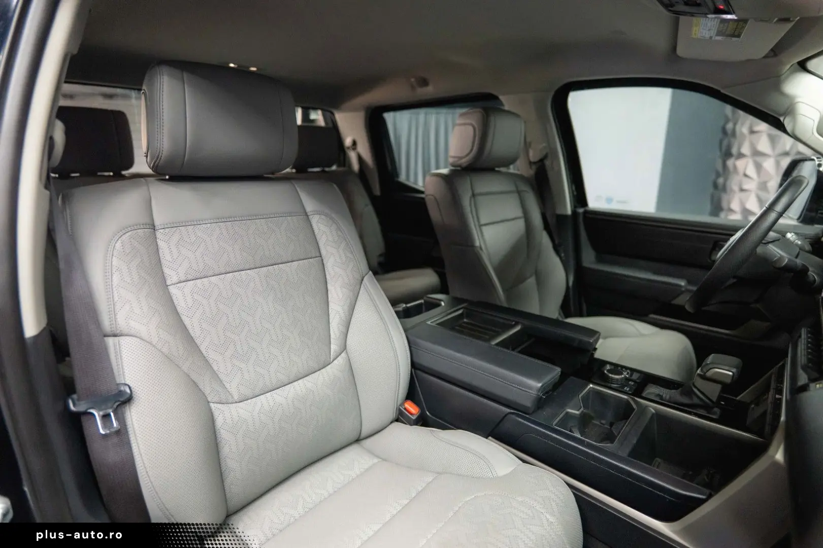 TOYOTA Tundra 3.4L V6 4x4 TRD PRO Style  LED ACC