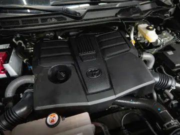 TOYOTA Tundra 3.4L V6 4x4 TRD PRO Style  LED ACC