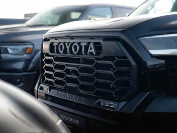 TOYOTA Tundra 3.4L V6 4x4 TRD PRO Style  LED ACC