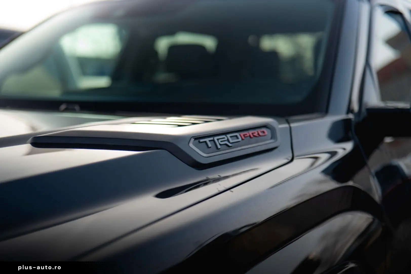 TOYOTA Tundra 3.4L V6 4x4 TRD PRO Style  LED ACC