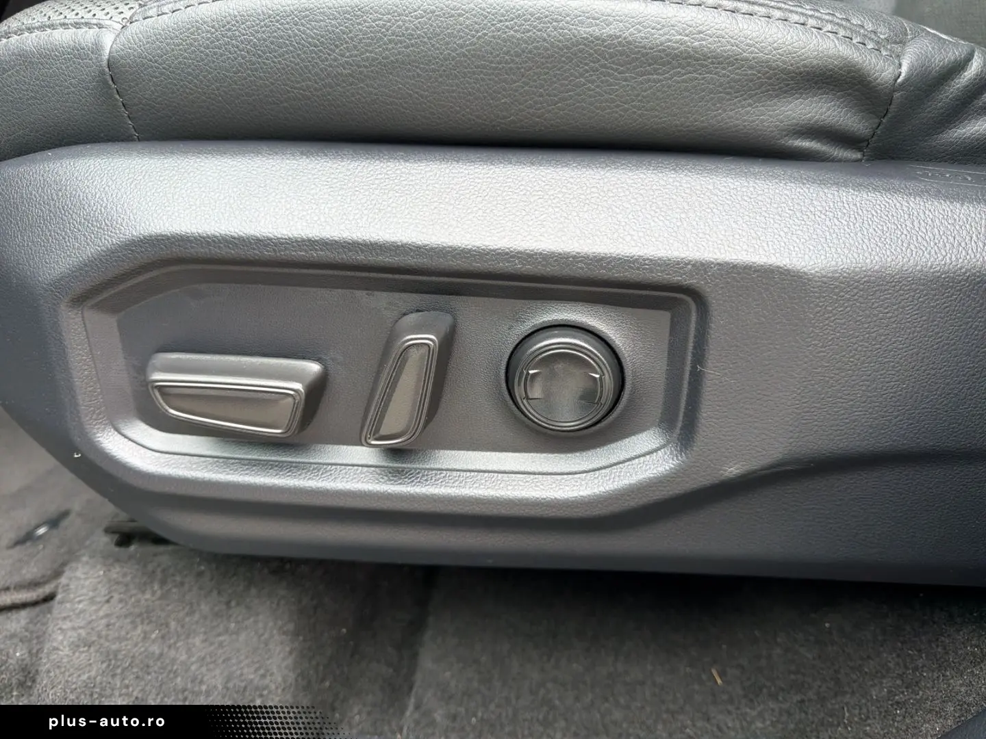 TOYOTA Tundra 3.4 iForceMax V6 Hybrid Crew Max Limited