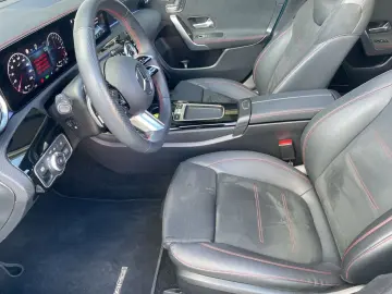 MERCEDES-BENZ CLA 250 e AMG PREMIUM PLUS 19  NIGHT BURM PANO