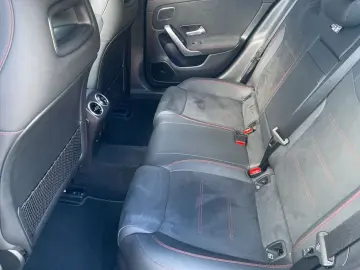 MERCEDES-BENZ CLA 250 e AMG PREMIUM PLUS 19  NIGHT BURM PANO