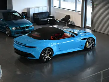 ASTON MARTIN DBS Volante   Elwood Blue-Vivid Red   Titan-AGA