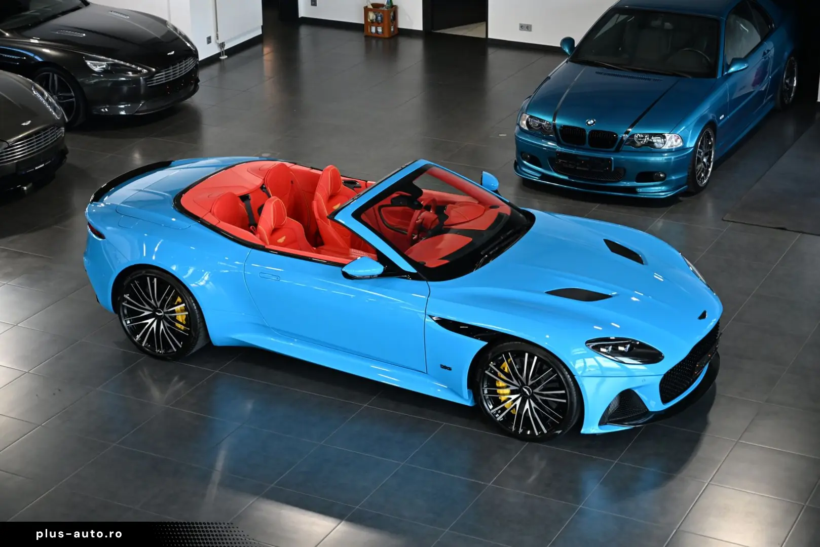 ASTON MARTIN DBS Volante   Elwood Blue-Vivid Red   Titan-AGA