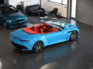 ASTON MARTIN DBS Volante   Elwood Blue-Vivid Red   Titan-AGA