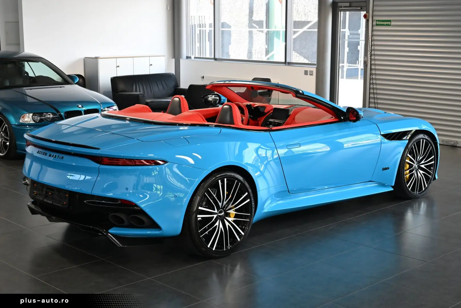 ASTON MARTIN DBS Volante   Elwood Blue-Vivid Red   Titan-AGA