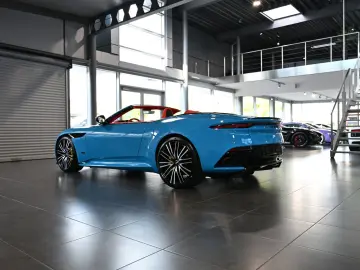 ASTON MARTIN DBS Volante   Elwood Blue-Vivid Red   Titan-AGA