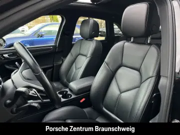 Porsche Macan air suspension  20-inch rearview camera  LED