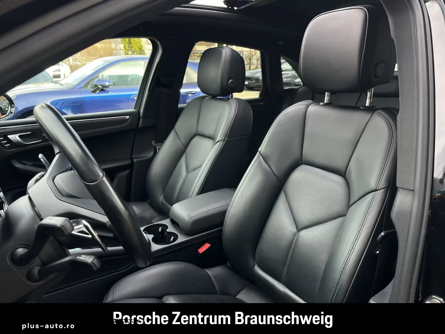 Porsche Macan air suspension  20-inch rearview camera  LED