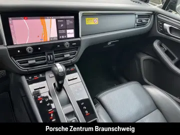 Porsche Macan air suspension  20-inch rearview camera  LED