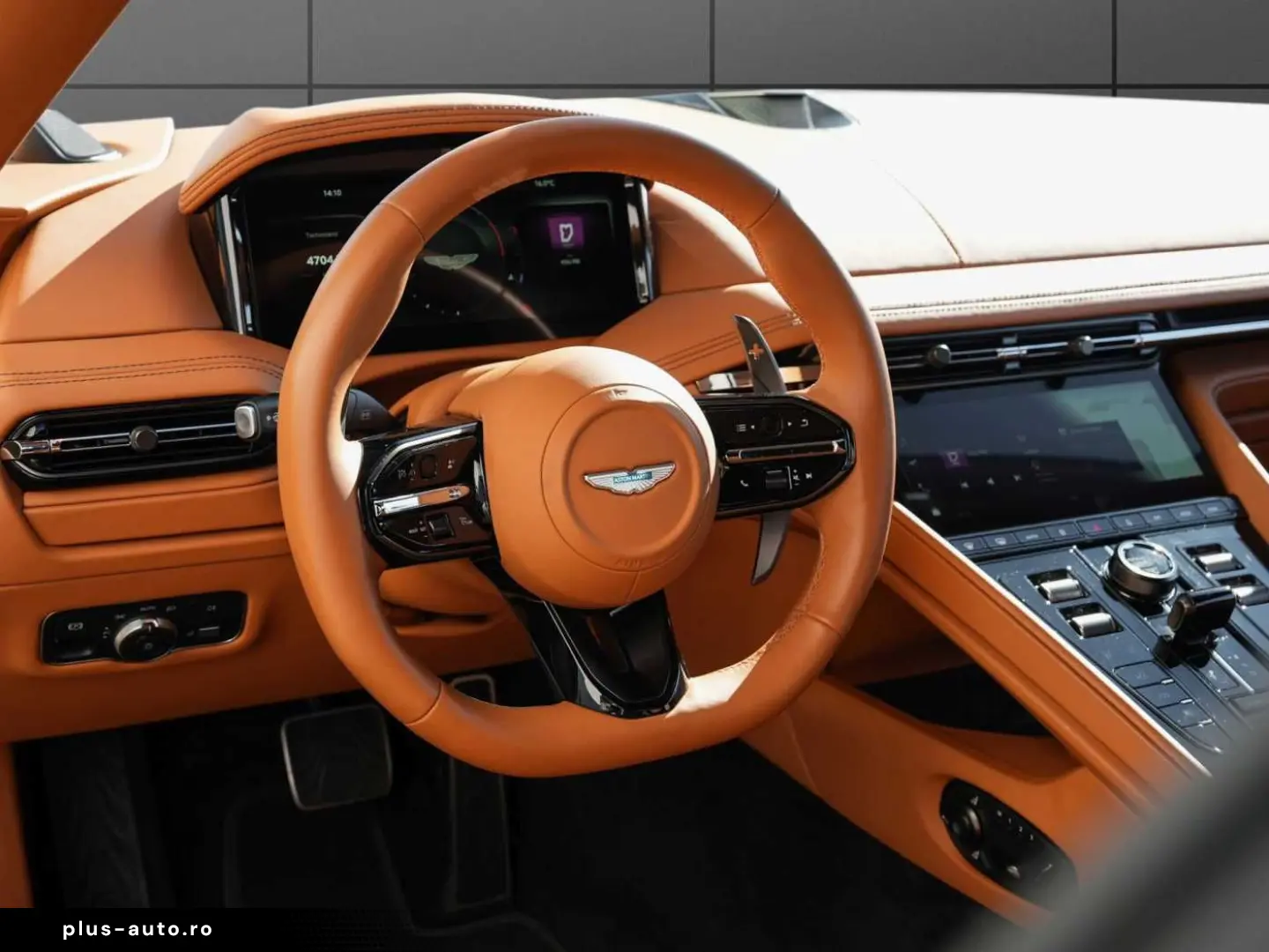 ASTON MARTIN DB12 Volante