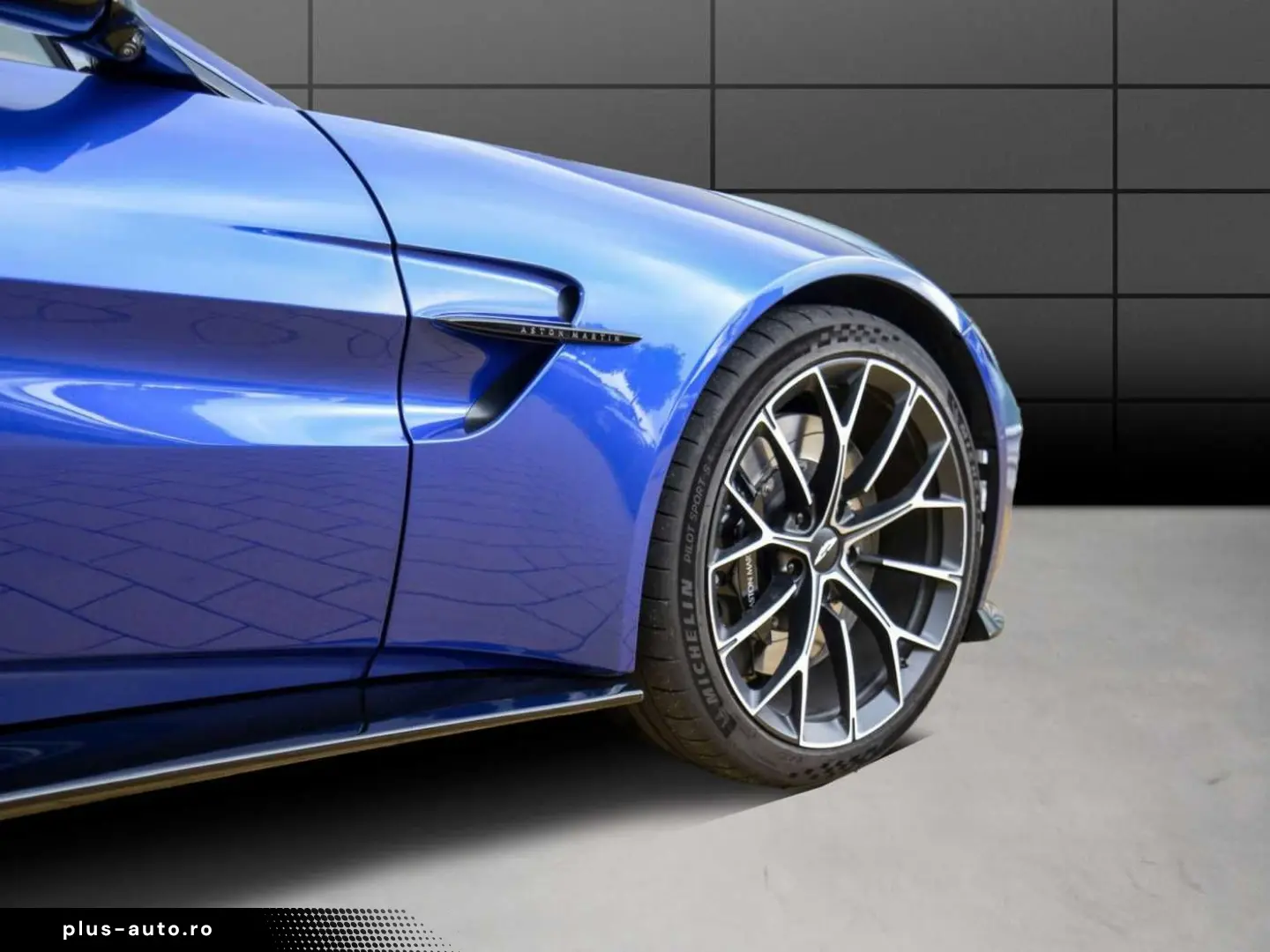 ASTON MARTIN NG V8 Vantage Coupé