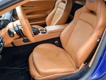 ASTON MARTIN NG V8 Vantage Coupé