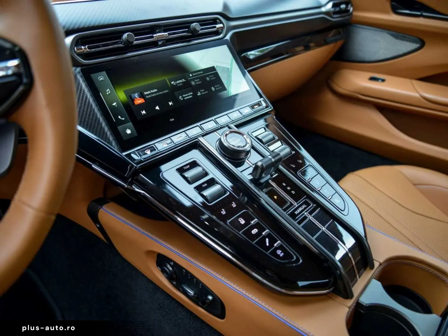 ASTON MARTIN NG V8 Vantage Coupé