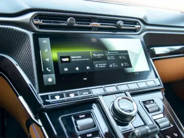 ASTON MARTIN NG V8 Vantage Coupé